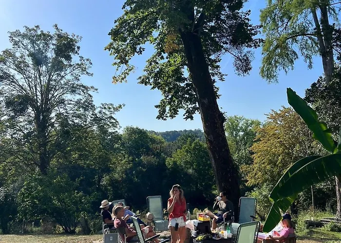 Polo Estate With A River As A Pool Near Saint-emilion Ferienhaus Guîtres