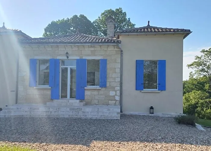 Polo Estate With A River As A Pool Near Saint-emilion Ferienhaus *